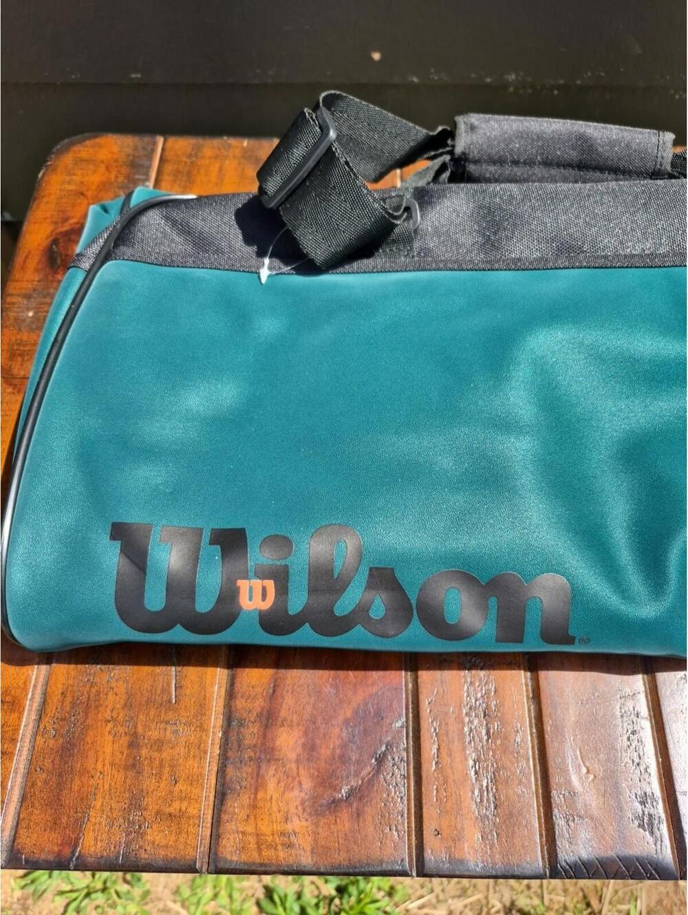 WILSON Blade V9 Super Tour Tennis Racket Bags - Duffel, Green/Black - Picture 4 of 8